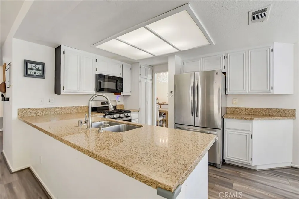 24907 Lincoln Avenue Murrieta, CA 92562