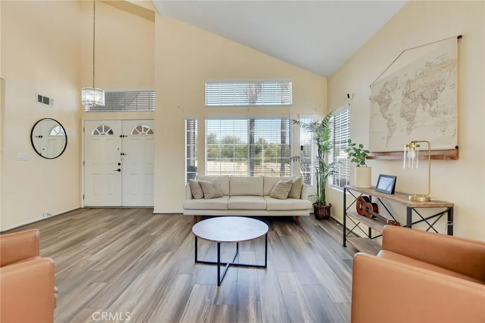 24907 Lincoln Avenue Murrieta, CA 92562