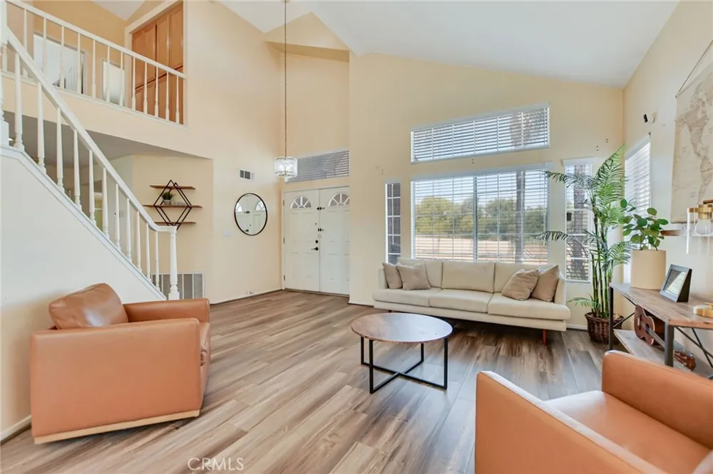 24907 Lincoln Avenue Murrieta, CA 92562