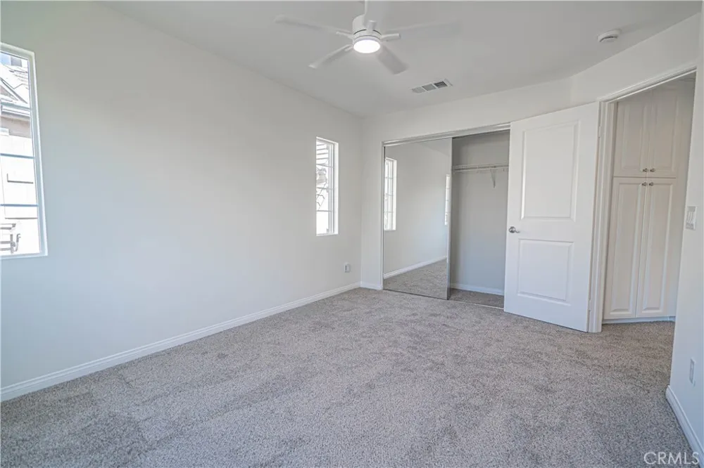 19380 Laroda Saugus, CA 91350