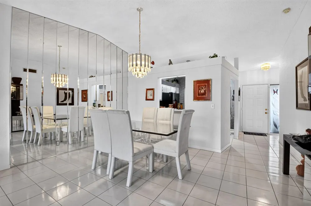 8179 Whispering Palm Drive Boca Raton, FL 33496