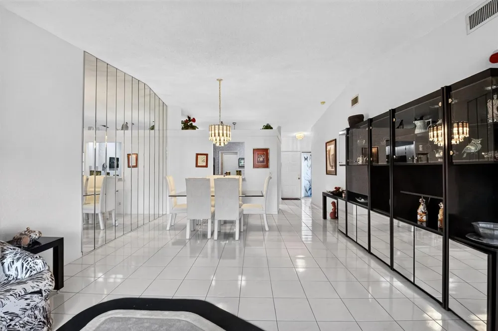 8179 Whispering Palm Drive Boca Raton, FL 33496