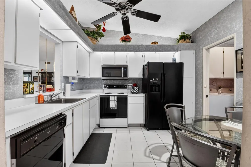 8179 Whispering Palm Drive Boca Raton, FL 33496