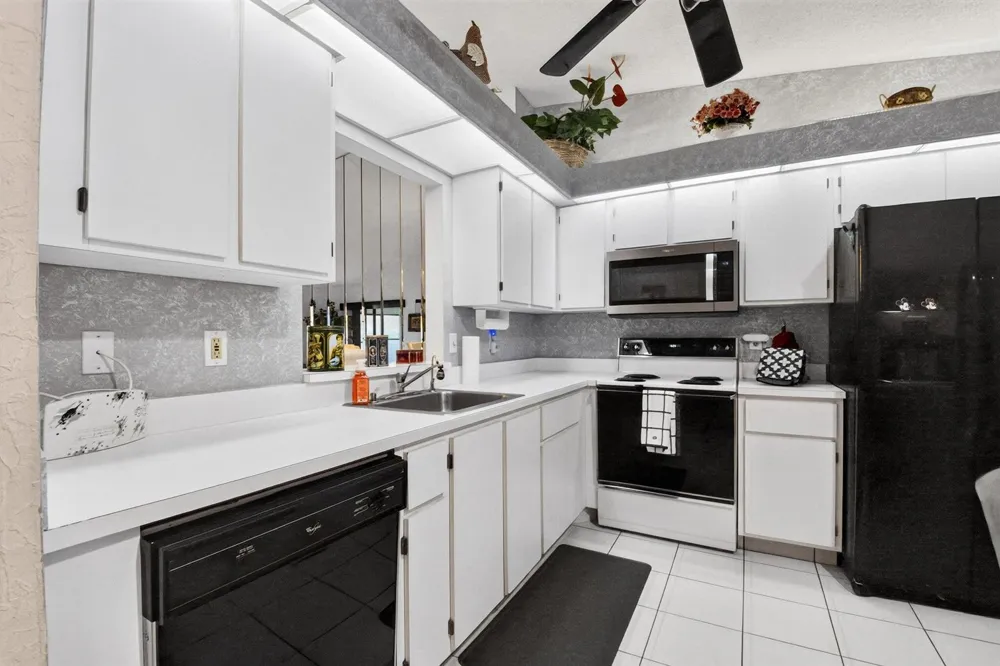 8179 Whispering Palm Drive Boca Raton, FL 33496