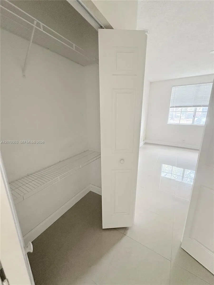 8030 Nob Hill Rd #105 Tamarac, FL 33321
