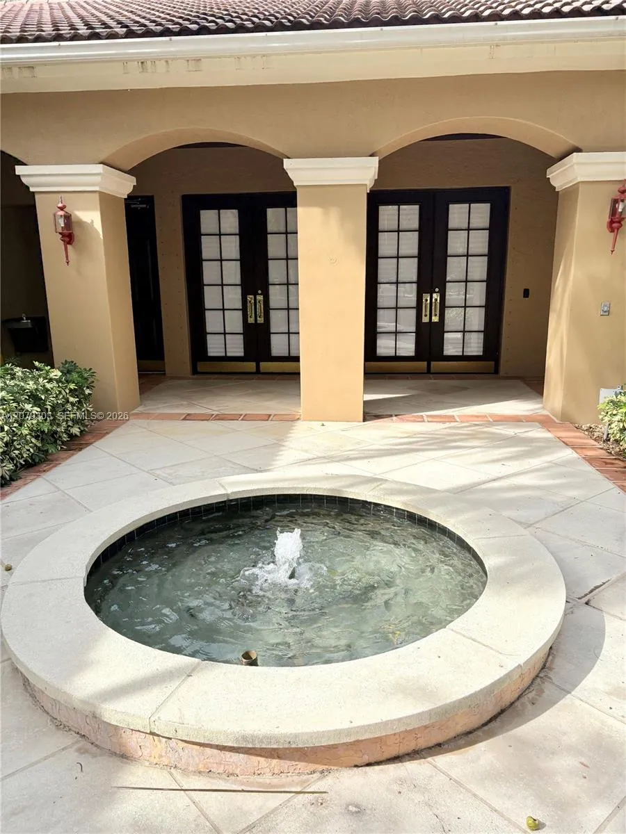 8030 Nob Hill Rd #105 Tamarac, FL 33321