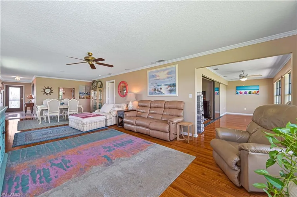 1123 SW Pine Lane #4 Cape Coral, FL 33991