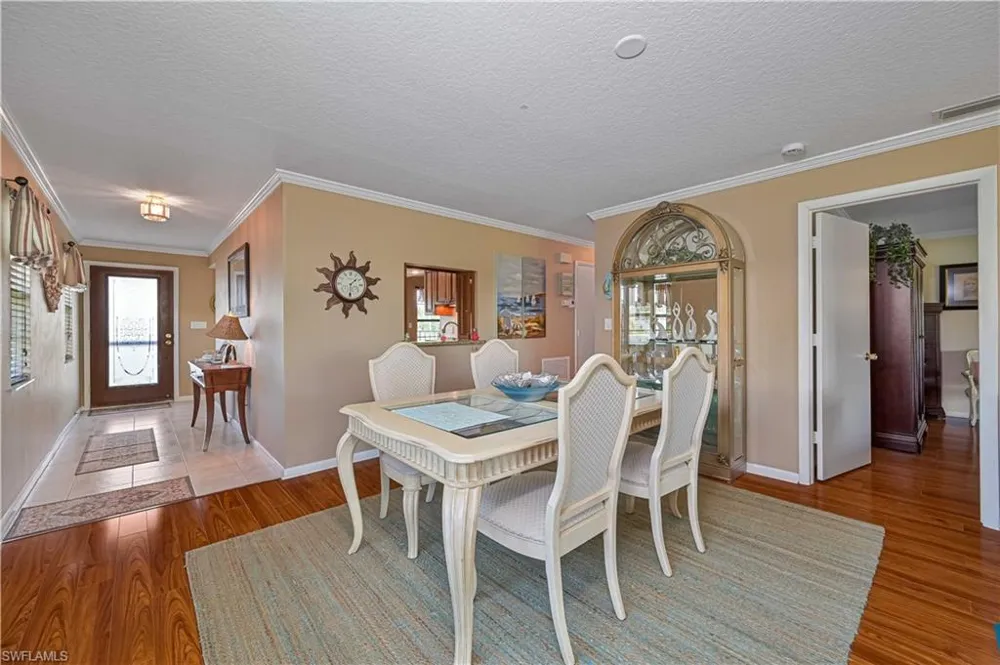 1123 SW Pine Lane #4 Cape Coral, FL 33991