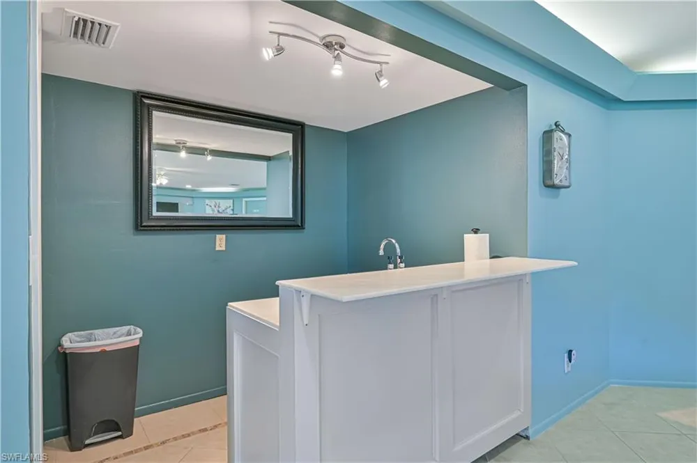 1123 SW Pine Lane #4 Cape Coral, FL 33991