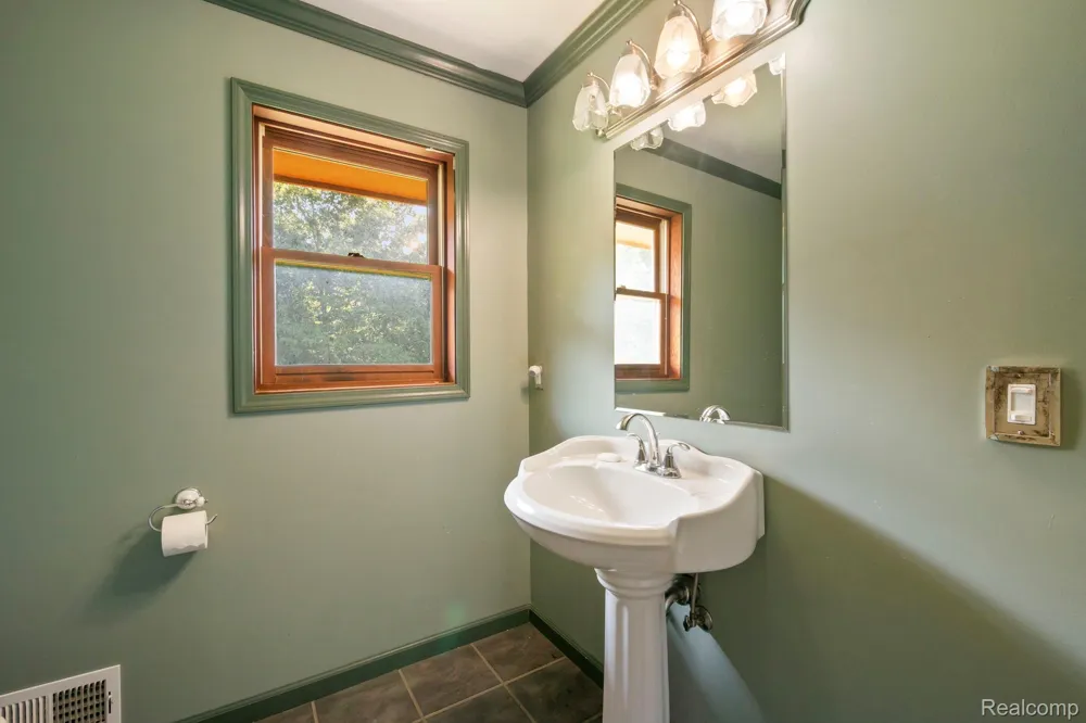 76565 McFadden Road Armada Township, MI 48005