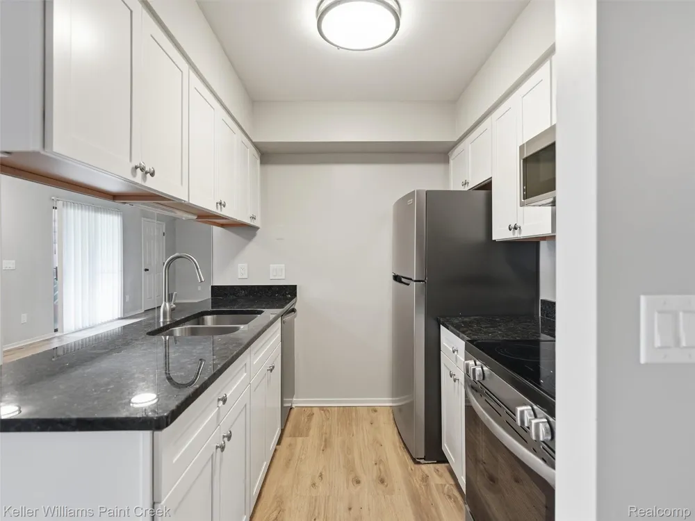 16490 Clarkson Drive #55 Fraser City, MI 48026