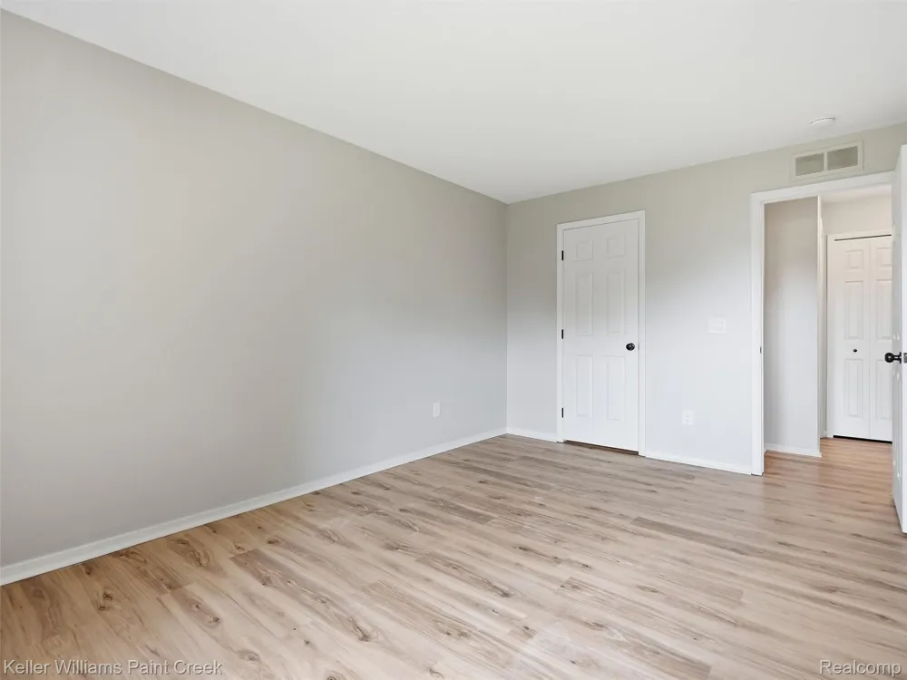 16490 Clarkson Drive #55 Fraser City, MI 48026