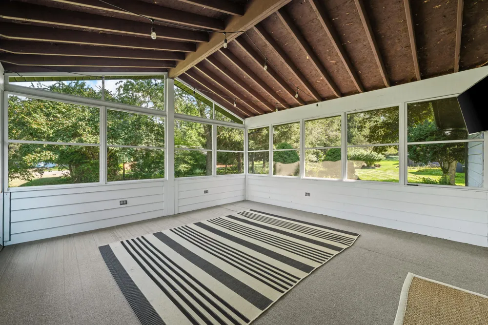 1016 Tomahawk Lane Niles City, MI 49120