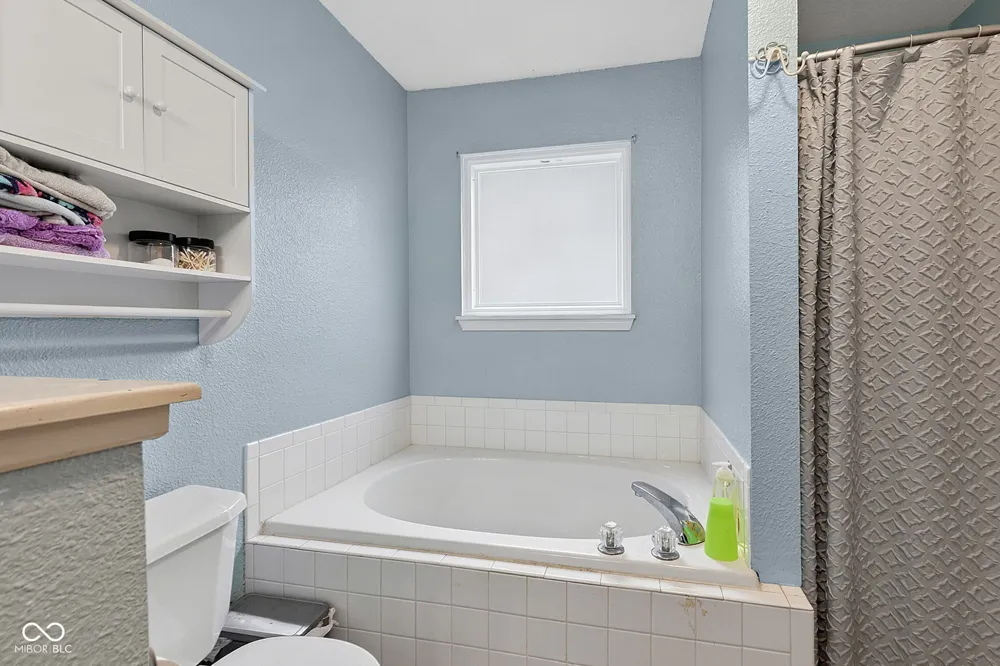 6574 Longboat Key Circle Noblesville, IN 46062