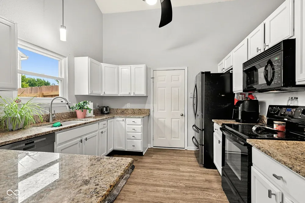 6574 Longboat Key Circle Noblesville, IN 46062