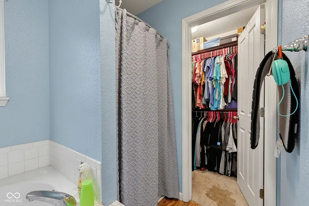 6574 Longboat Key Circle Noblesville, IN 46062