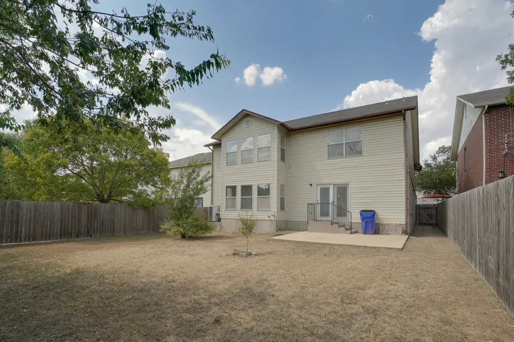 1900 Carriage Club Drive Cedar Park, TX 78613