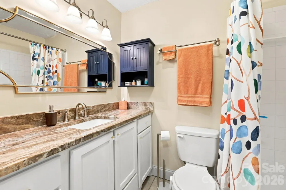 71 Shepard Square #303 Brevard, NC 28712