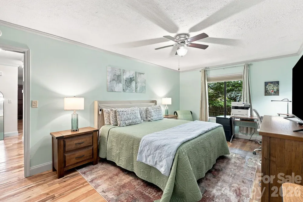 71 Shepard Square #303 Brevard, NC 28712