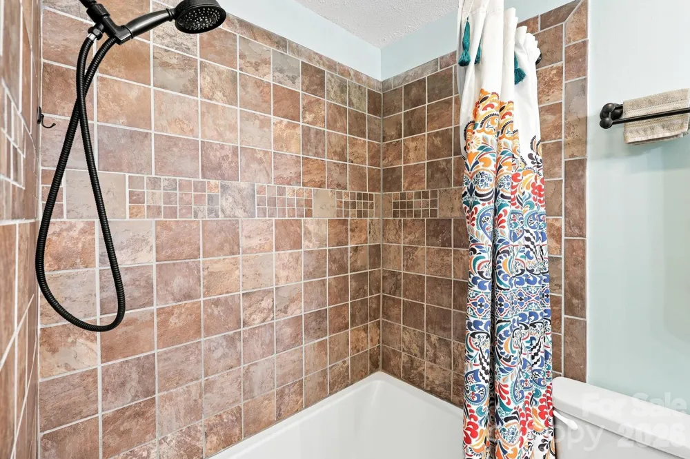 71 Shepard Square #303 Brevard, NC 28712