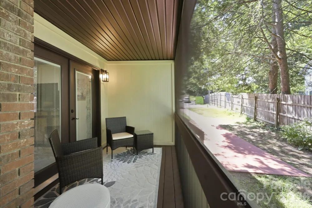 71 Shepard Square #303 Brevard, NC 28712