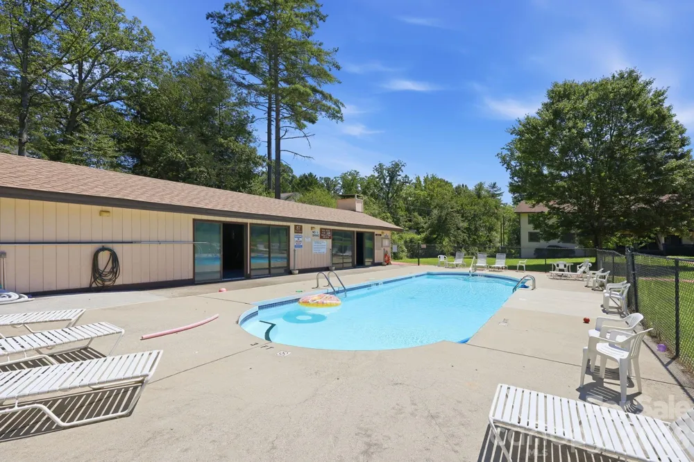 71 Shepard Square #303 Brevard, NC 28712