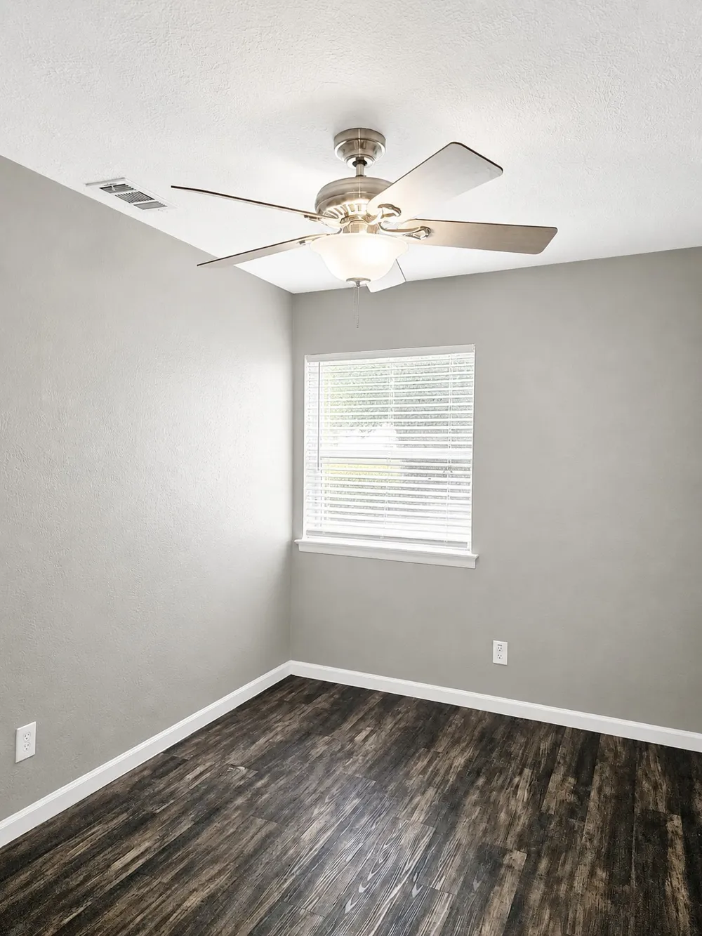 3735 Stateoak Drive Dallas, TX 75241
