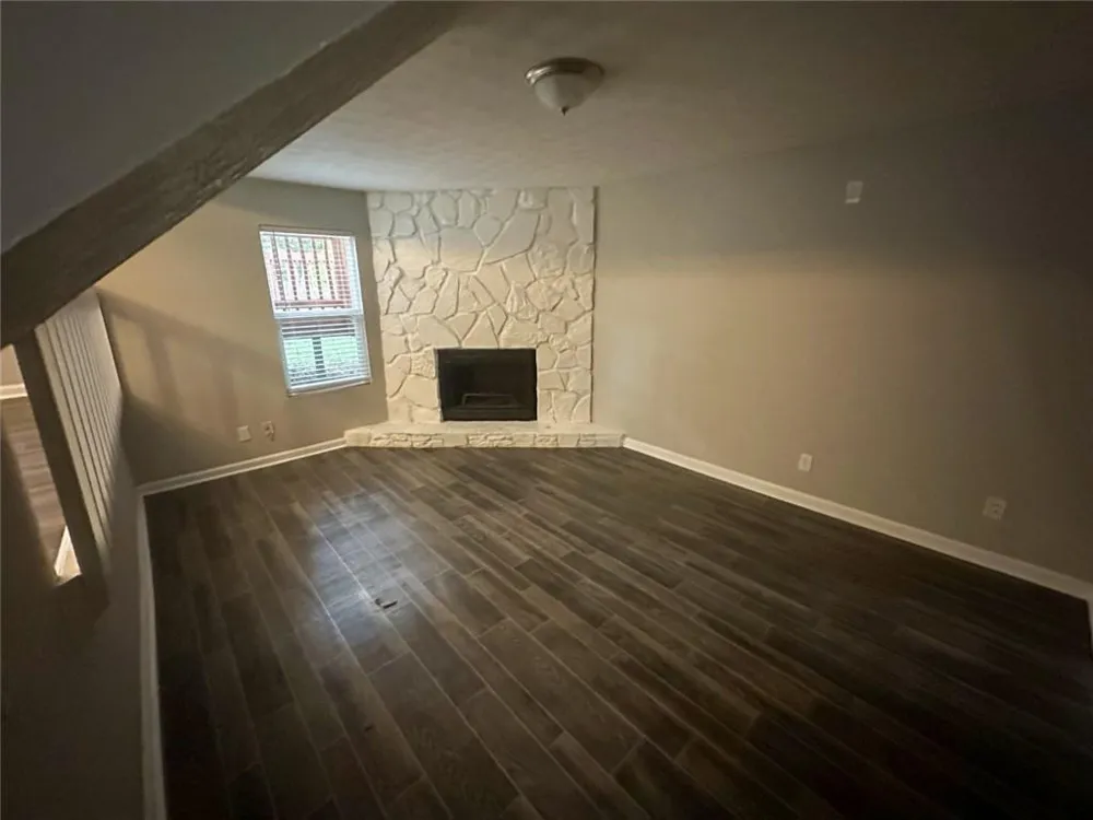 1819 Singer Way Lithonia, GA 30058