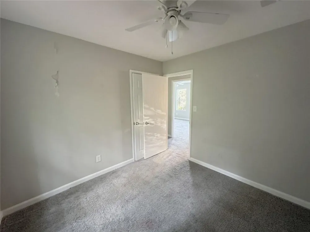 1819 Singer Way Lithonia, GA 30058