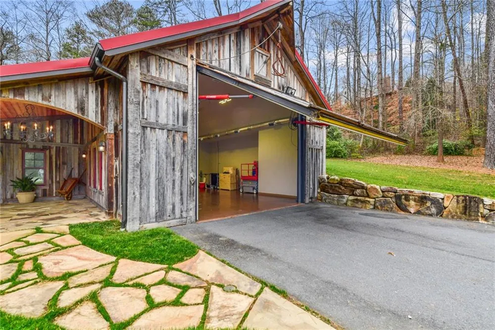 4824 Northside Drive Atlanta, GA 30327