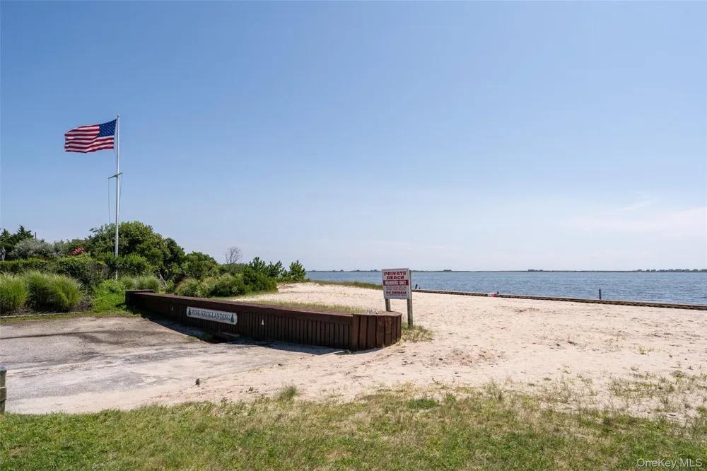 23 Canvasback Lane East Quogue, NY 11942