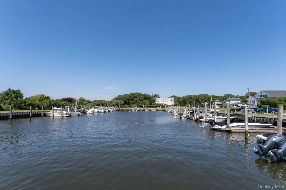 23 Canvasback Lane East Quogue, NY 11942