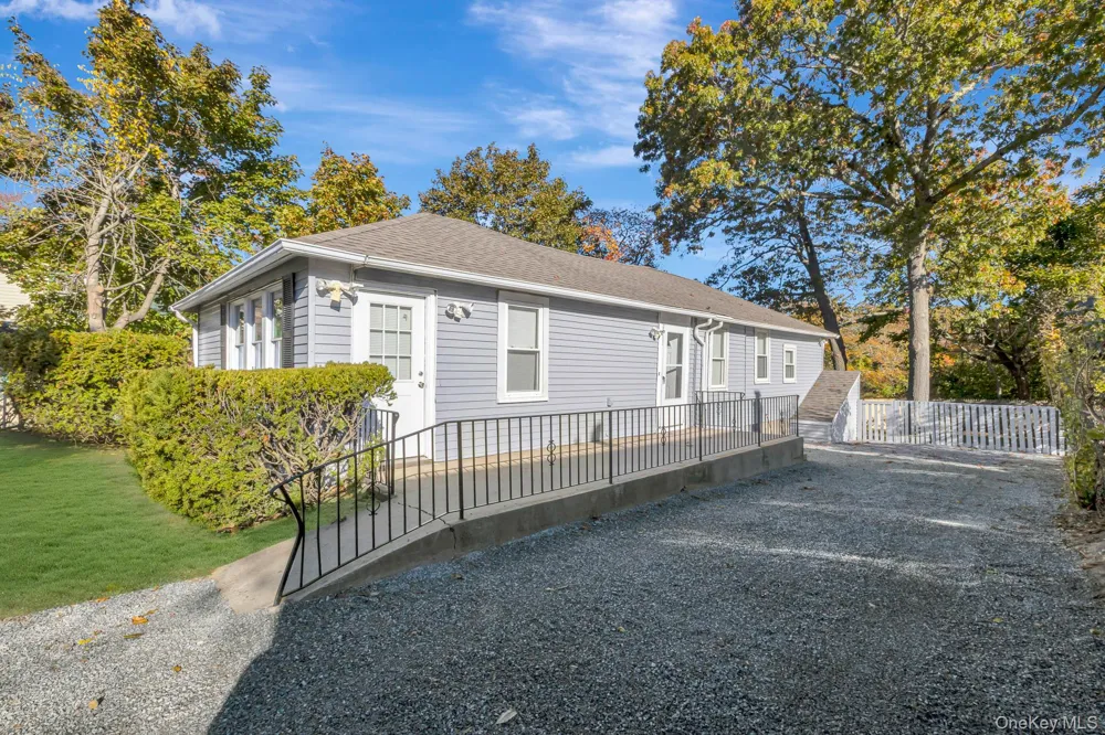 860 Flanders Road Flanders, NY 11901