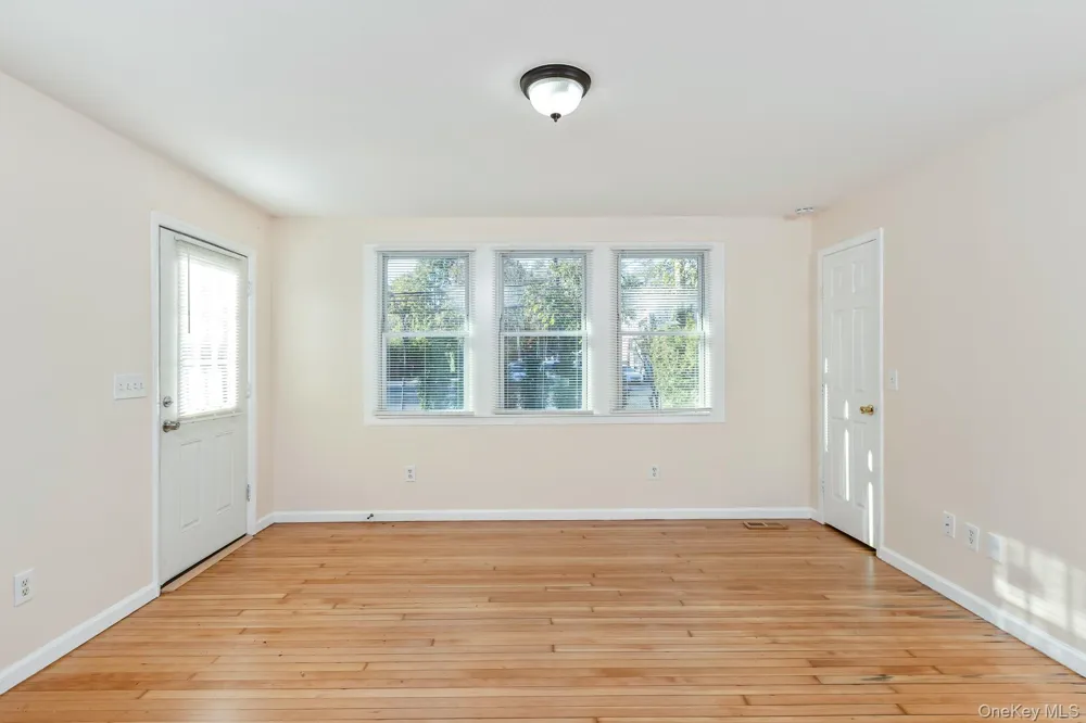 860 Flanders Road Flanders, NY 11901
