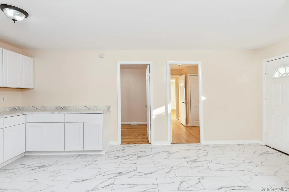860 Flanders Road Flanders, NY 11901