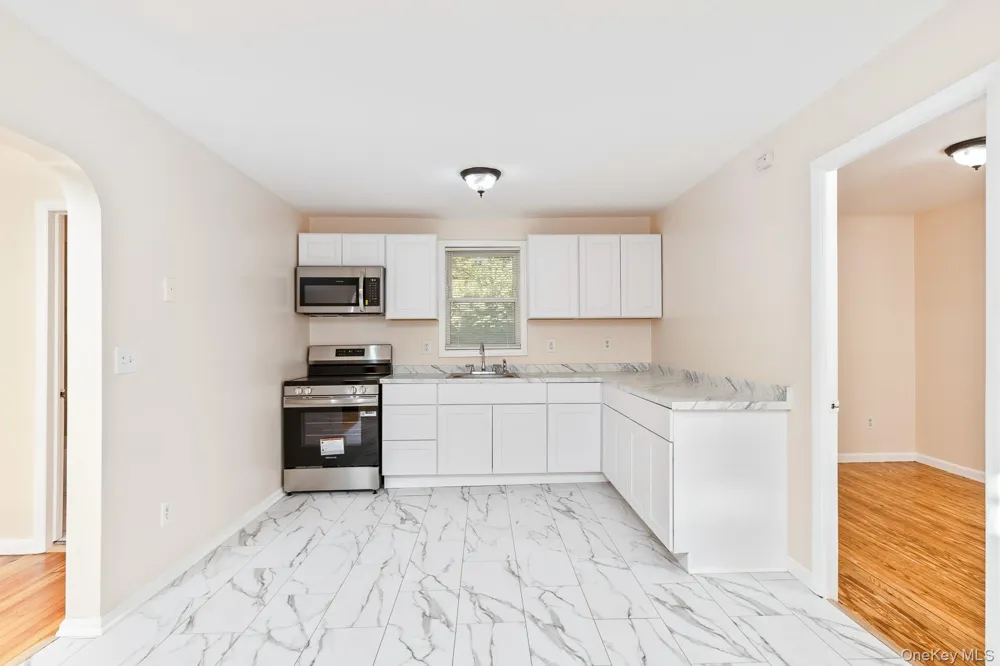 860 Flanders Road Flanders, NY 11901