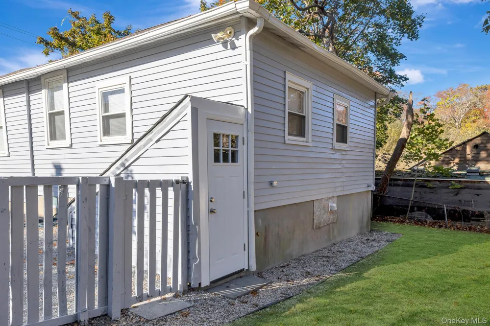 860 Flanders Road Flanders, NY 11901