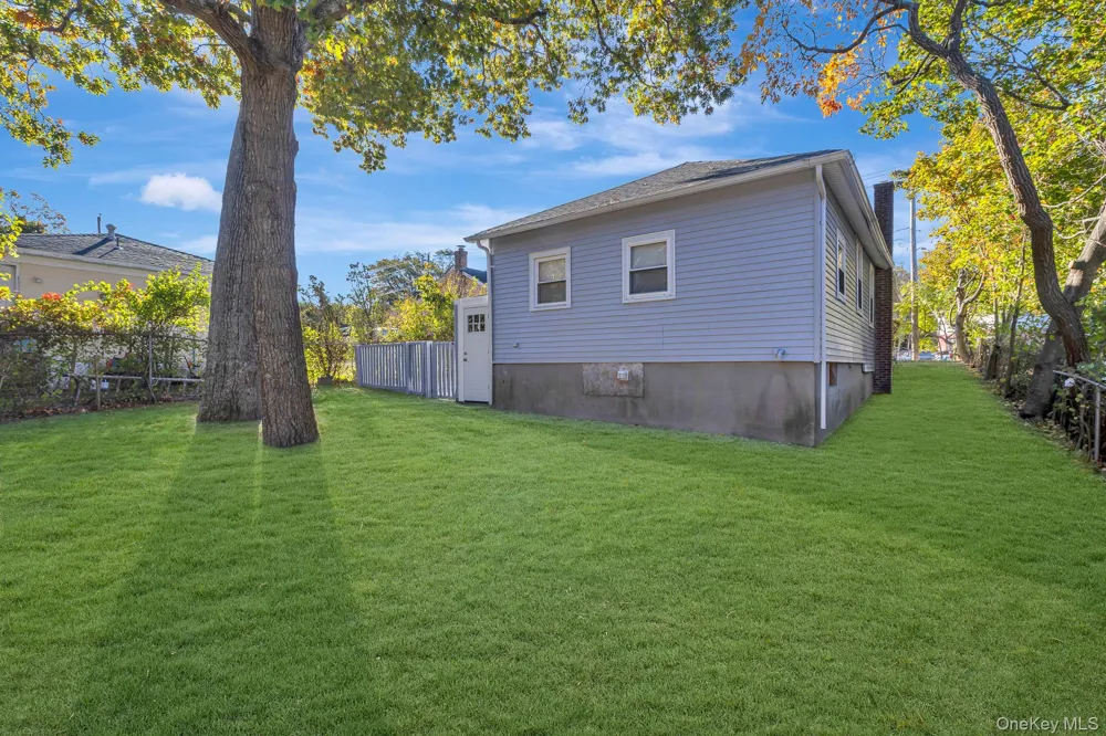 860 Flanders Road Flanders, NY 11901