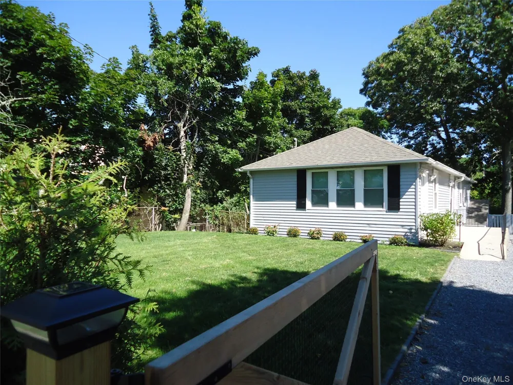 860 Flanders Road Flanders, NY 11901