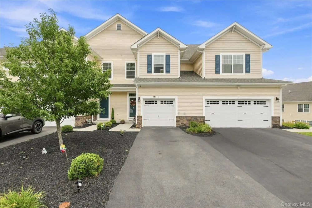 4 Woodrose Court Middletown, NY 10940