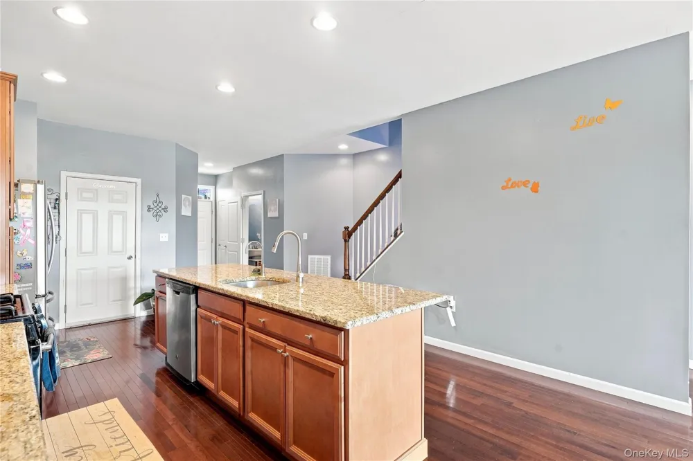 4 Woodrose Court Middletown, NY 10940