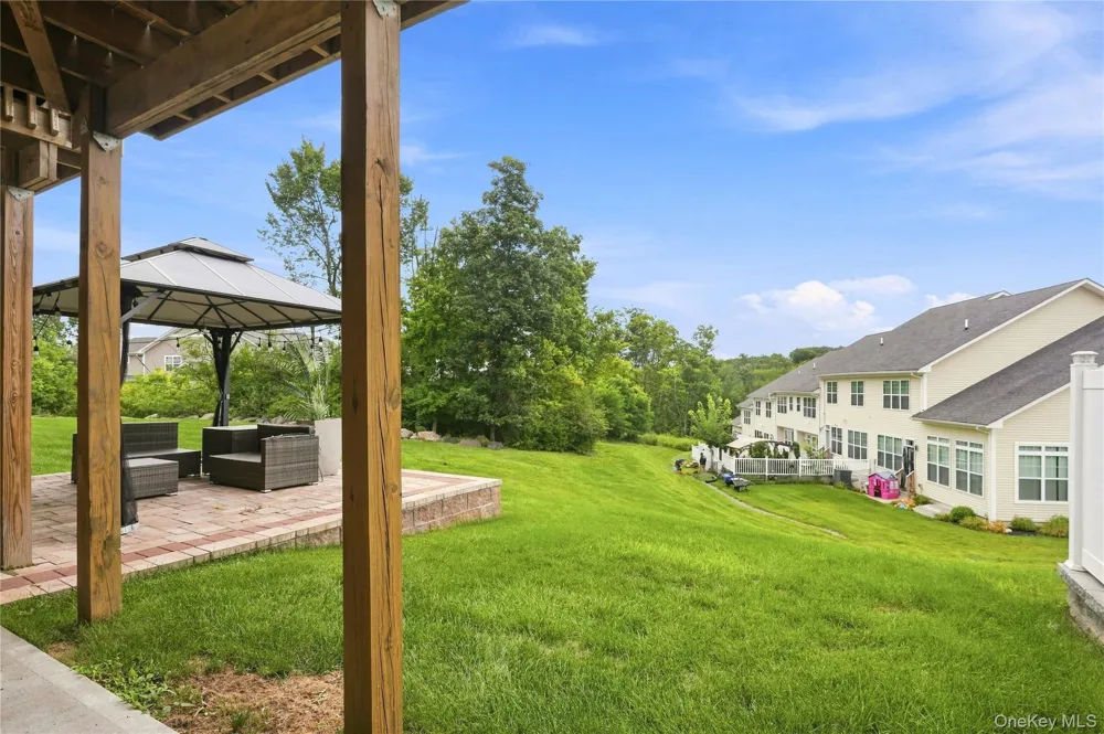 4 Woodrose Court Middletown, NY 10940