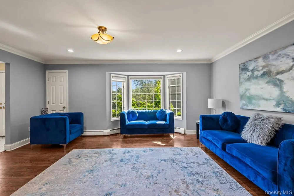 15 Parkside Court Pomona, NY 10970