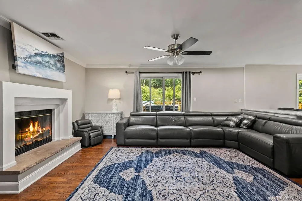 15 Parkside Court Pomona, NY 10970