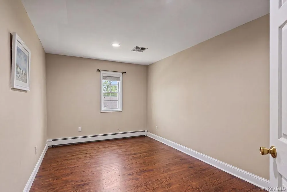 15 Parkside Court Pomona, NY 10970