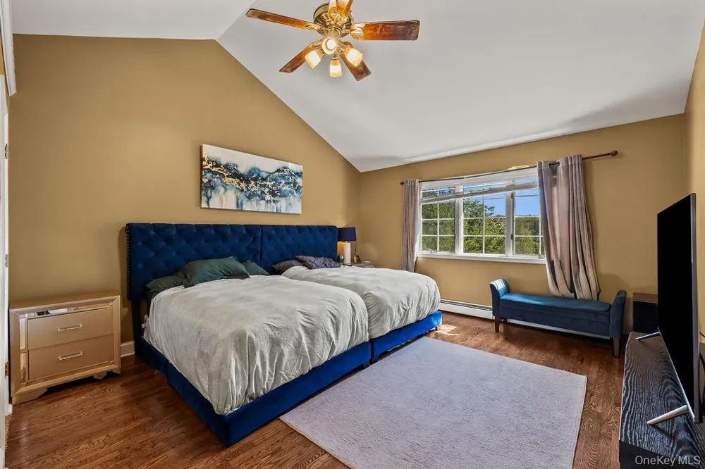 15 Parkside Court Pomona, NY 10970