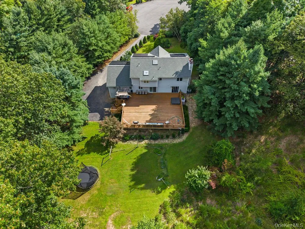 15 Parkside Court Pomona, NY 10970