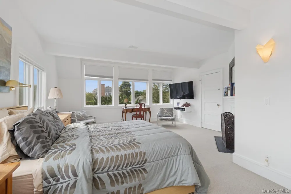 91 Beach Lane Westhampton Beach, NY 11978
