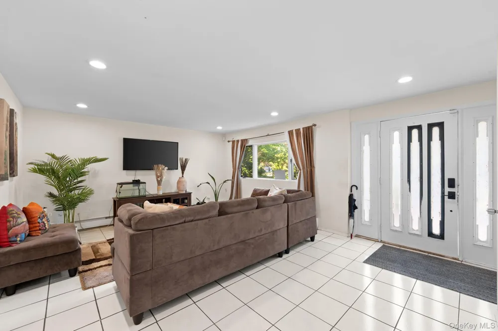 202 Tinton Place East Northport, NY 11731