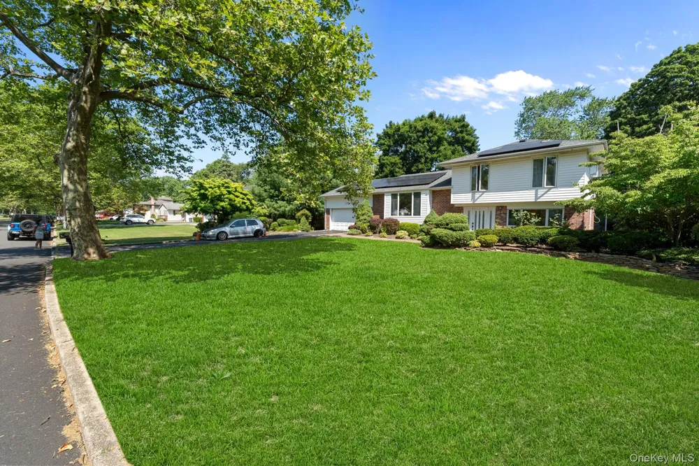 202 Tinton Place East Northport, NY 11731